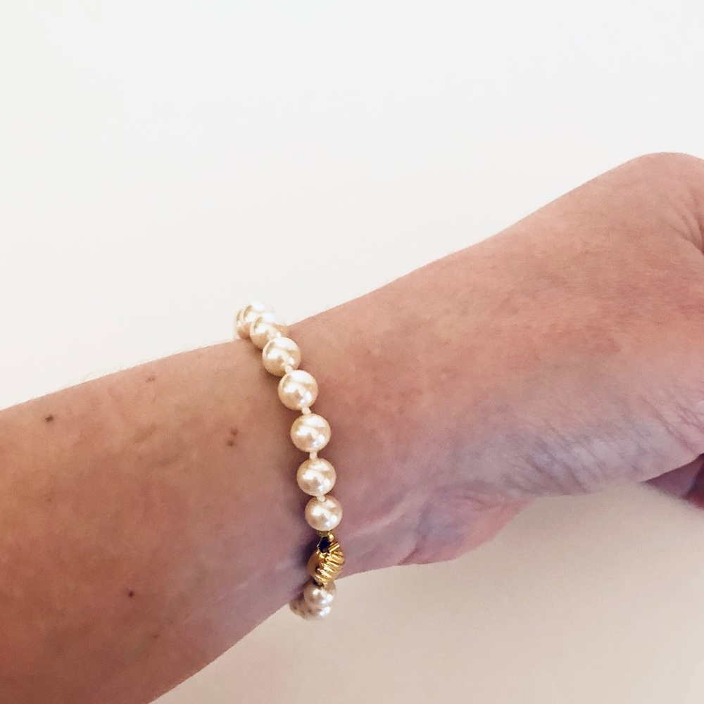Classic Pearl Bracelet